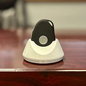 Medical-alert-pendant-for-Canadian-seniors-with-fall-detection.webp