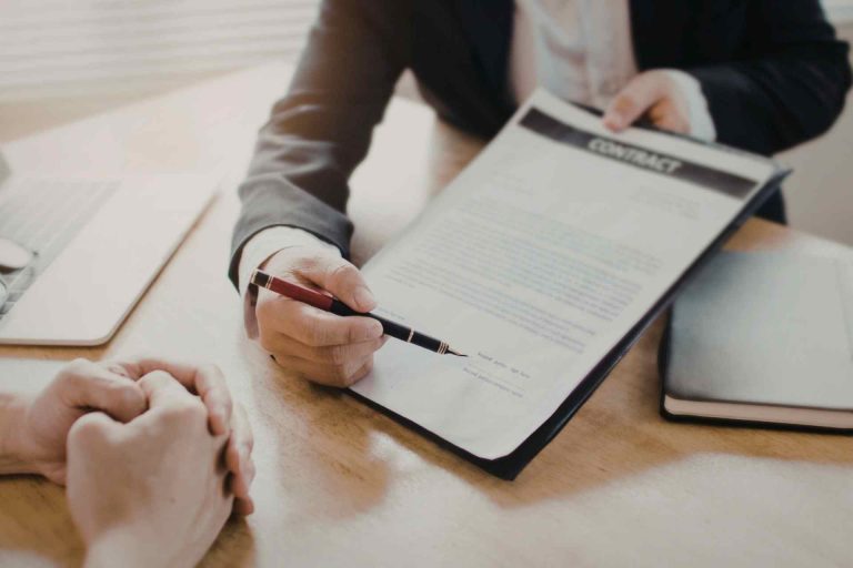 Buying Your First Medical Alert: Contracts vs No-Contract Pricing Explained